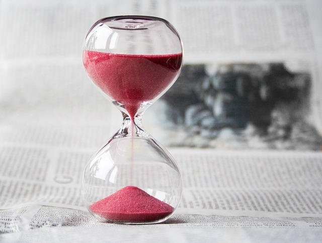 Pourquoi travailler vous appauvrit les limites du temps un salaire plafonné