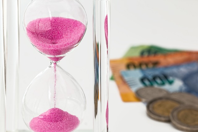 Investissez votre épargne ou le temps la fera disparaître !